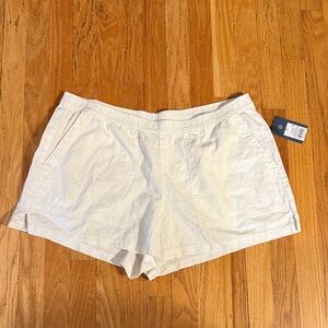 Universal Thread Off White Shorts